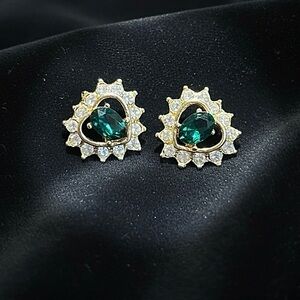 Vintage Style Emerald Green Heart Rhinestone Halo Gold Stud Earrings
